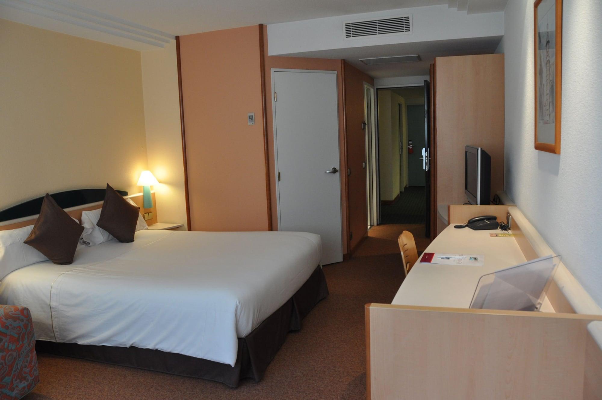 Hotel Tropical Les Escaldes Εξωτερικό φωτογραφία