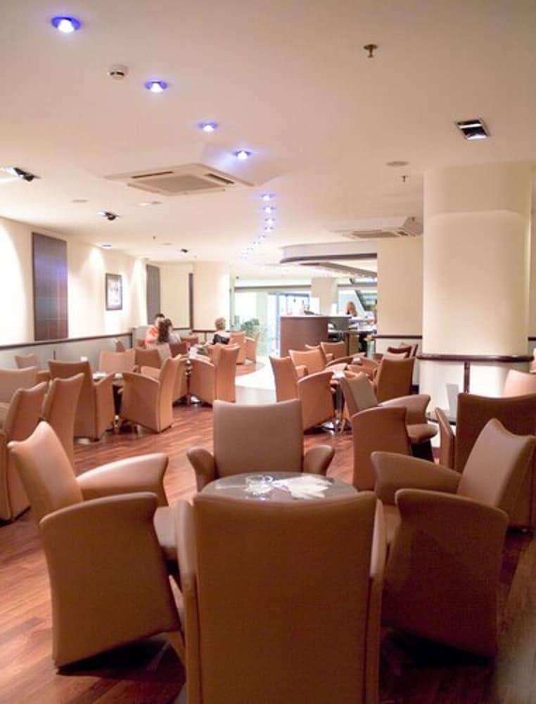 Hotel Tropical Les Escaldes Εξωτερικό φωτογραφία
