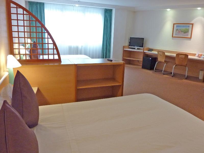Hotel Tropical Les Escaldes Εξωτερικό φωτογραφία