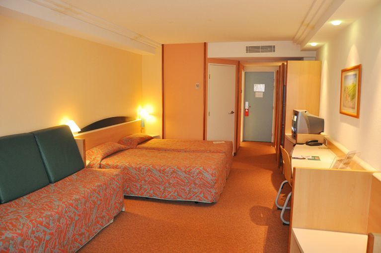 Hotel Tropical Les Escaldes Εξωτερικό φωτογραφία